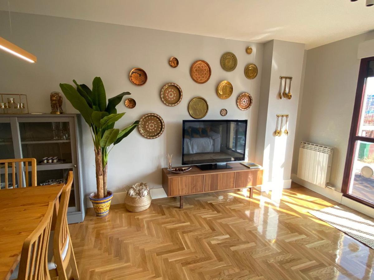 Apartamento Ideal A La Entrada De Salamanca !!! Santa Marta de Tormes Exterior foto